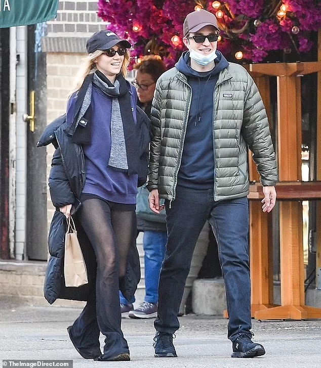 Robert Pattinson and girlfriend Suki Waterhouse take a stroll through New York on April 1,2023