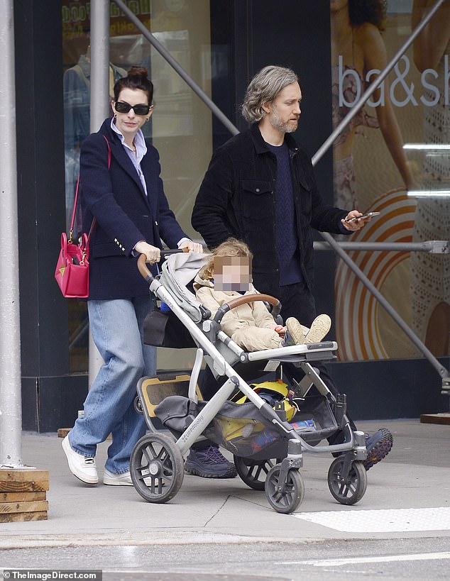 Anne Hathaway and Adam Shulman's NYC outing: A fashionable family affair