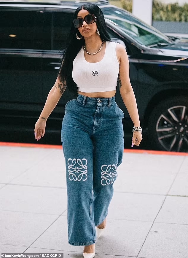 Exploring Cardi B’s Stunning Style in Beverly Hills on May 25, 2023