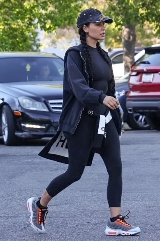 Kim Kardashian's Street Fashion Looks