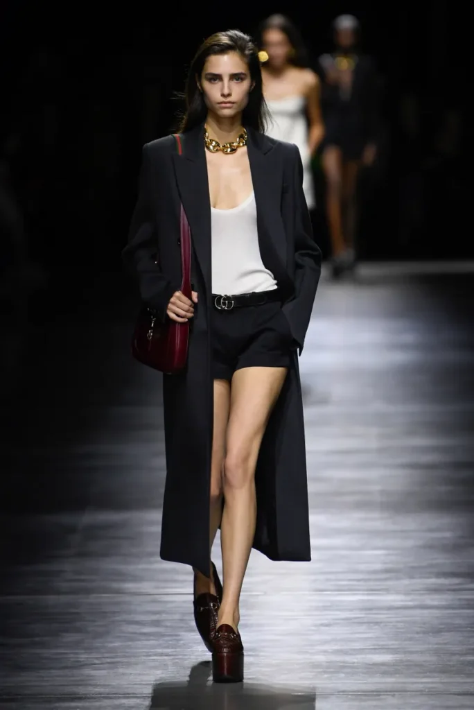 Gucci S Spring 2024 Ready To Wear Collection In Milan Blog Yoit Style   Gucci Rtw Ss 2024 Mfw 001 Opening 684x1024.webp