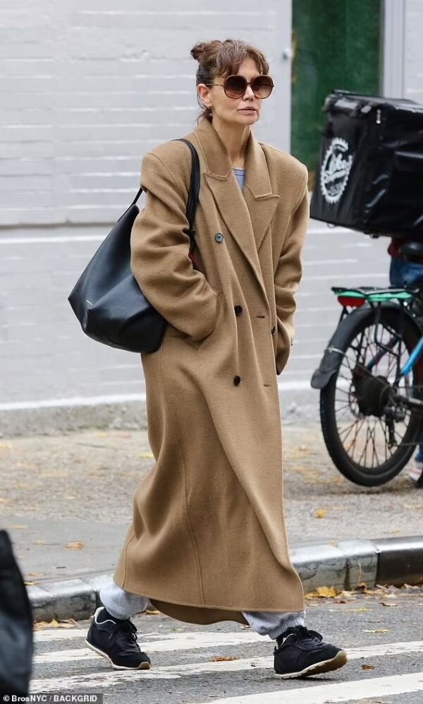 Katie Holmes Takes a Page from Jackie O’s Book with Oversized Sunglasses in NYC on Nov 22, 2023