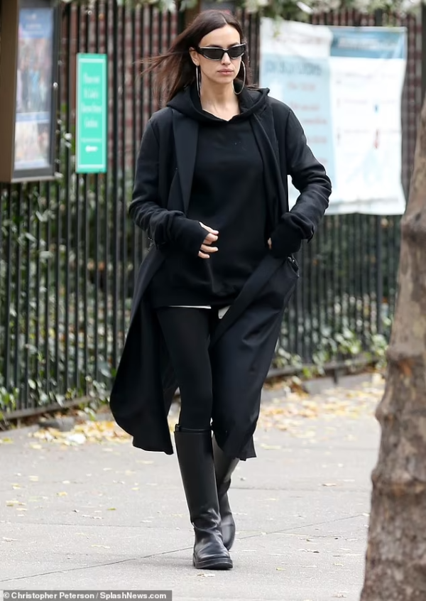 Irina Shayk’s Alluring All-Black Look: Enchanting En Route to a Photoshoot in New York City on Dec 7, 2023