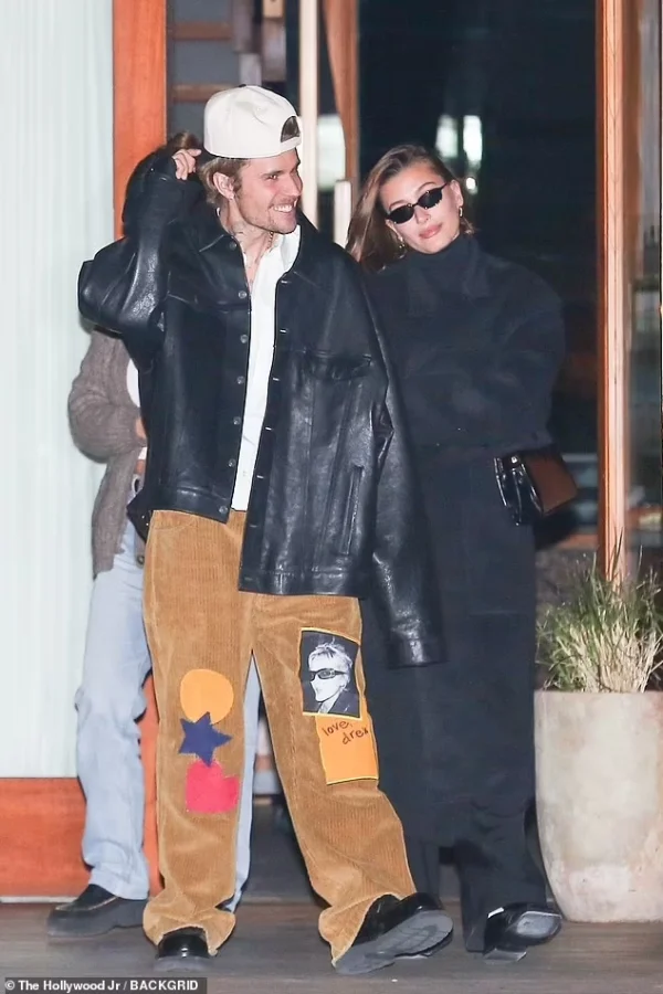 Stylish Fellowship: Justin and Hailey Bieber’s Fashionable Exit from Dinner with Churchome Leaders in Los Angeles on DEc 10, 2023