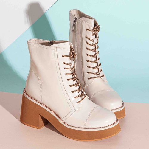 Must-Have Boot Styles for Women
