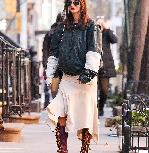 What are some iconic NYC street style moments from Emily Ratajkowski 2024?