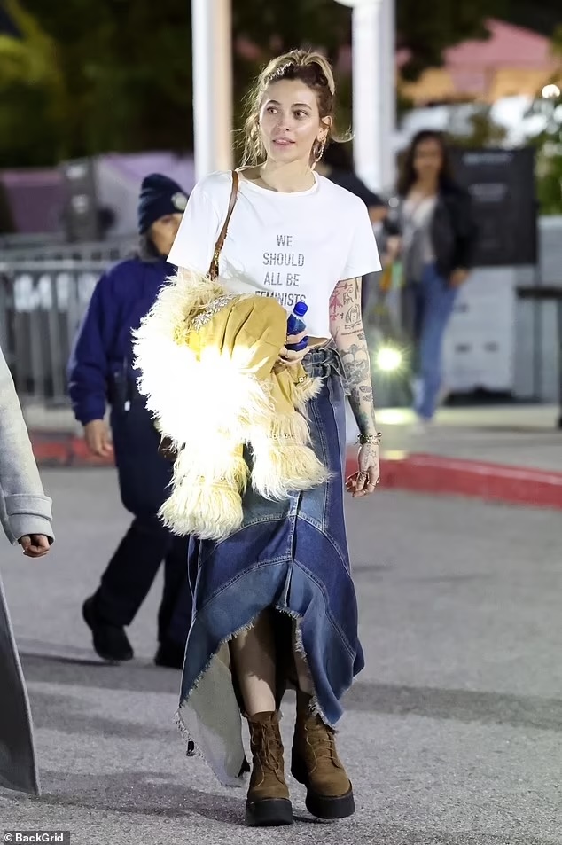 Recreating Paris Jackson's bohemian chic outfits